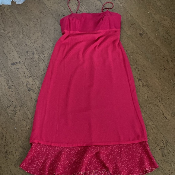 Gap Y2K  red floral, empire waist, spaghetti straps! Tiered ruffle! Size 6 - Picture 14 of 16